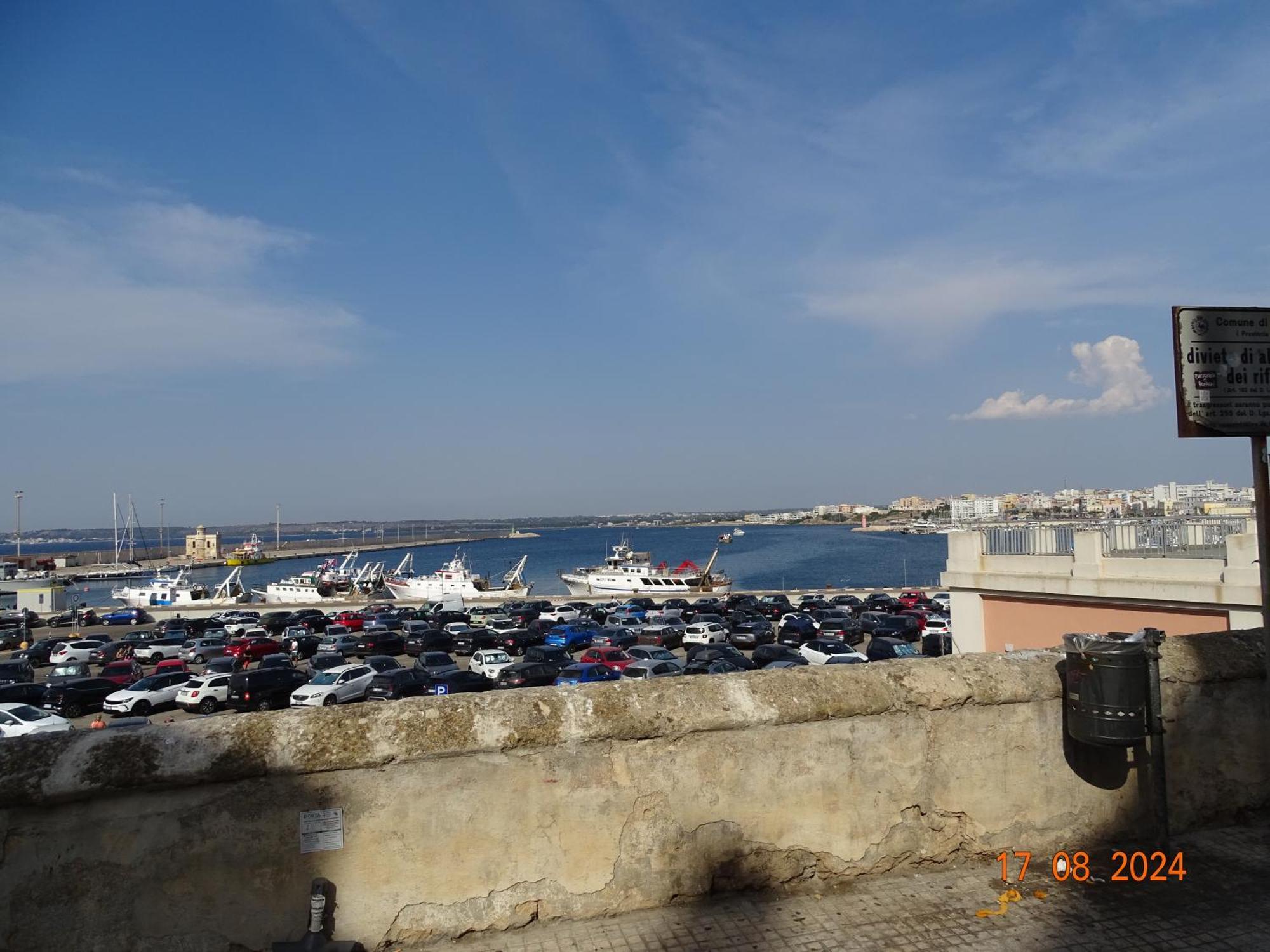 Casa Vacanza Aurora غالّيبولي المظهر الخارجي الصورة